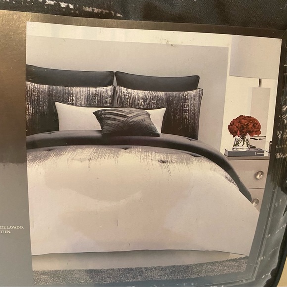 Vince Camuto Lyon Gray &White 3 Piece Duvet Set w2 Shams Full/Q 100% Cotton NWT - Picture 1 of 7